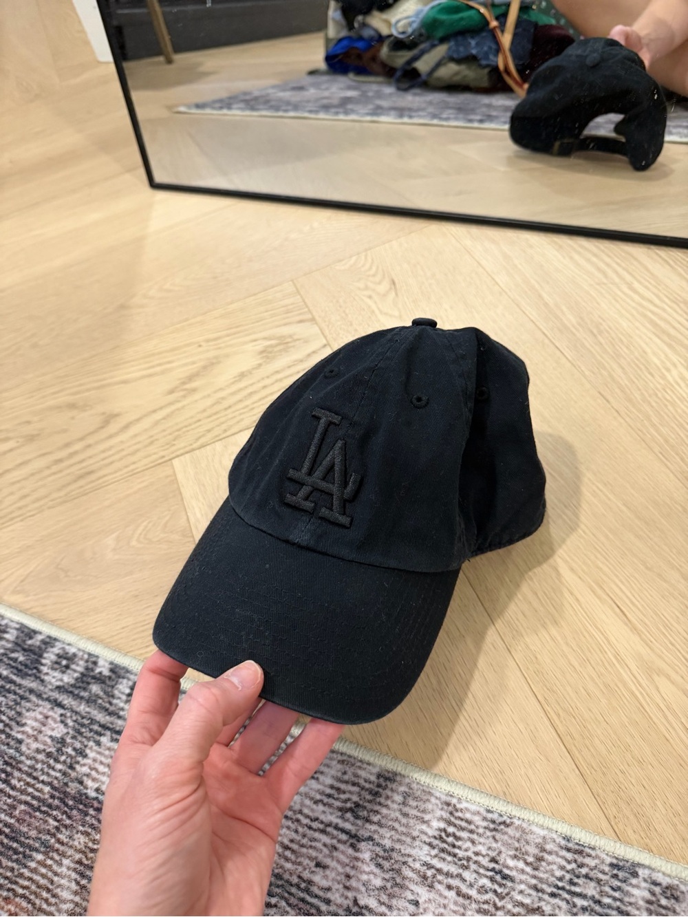 Los Angeles Logo Embroidered Baseball Cap - Black